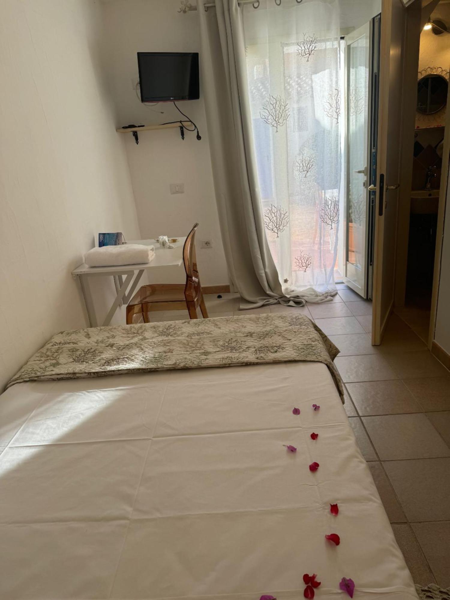 B&B Oltremare Cannigione Exteriér fotografie